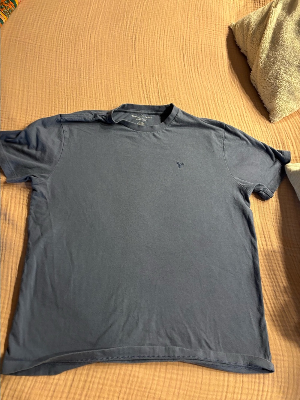 American Eagle classic tee